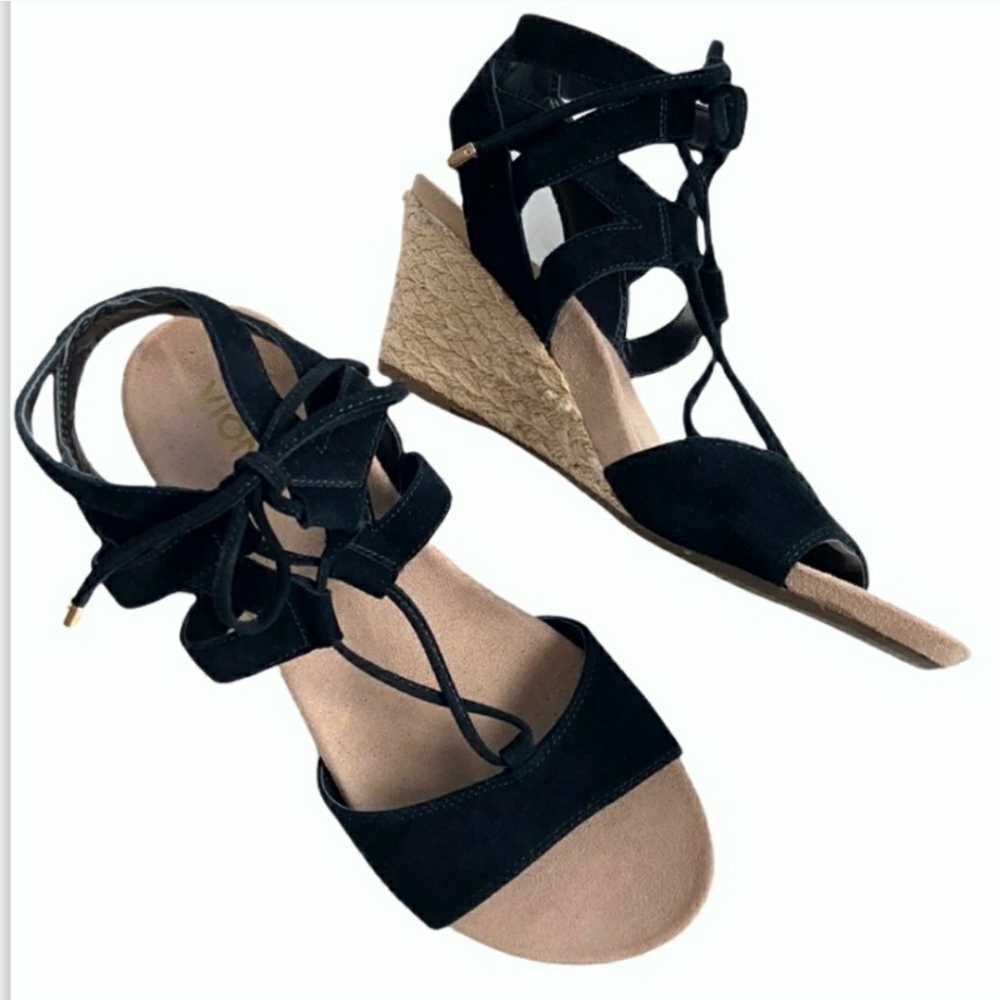 Vionic sz 9 wedges